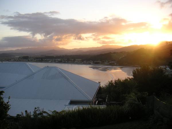 Harbour Lights - Sensational Sunsets - Tequila Sunrises Picture 2