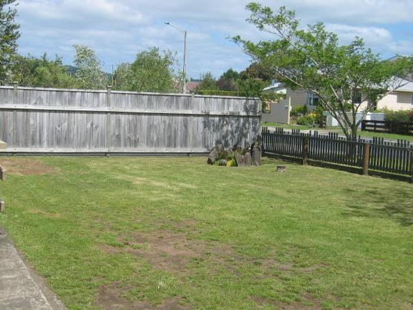 Super Starter or Renter on 809m2 Picture 2