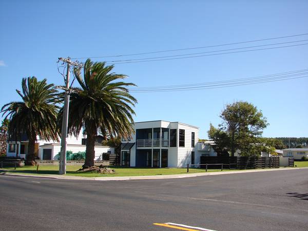 Unmistakable Picture 2