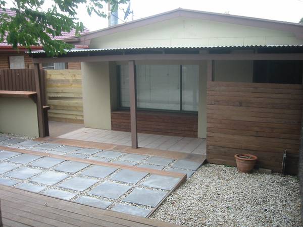 WHEN LOCATION COUNTS Picture 1