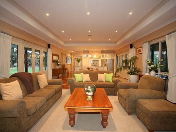 A BRILLIANT LOCATION Picture 3