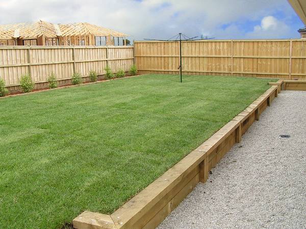 WALK TO SCHOOLS & SHOPS FROM THIS SUPERB Picture 3