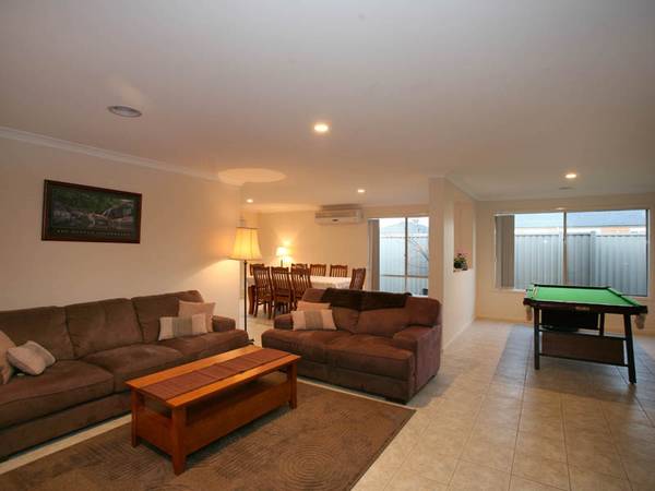 SPACIOUS AND GRACIOUS Picture 3