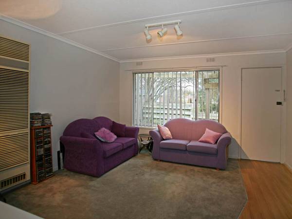 COMPACT ONE BEDROOM FLAT - 