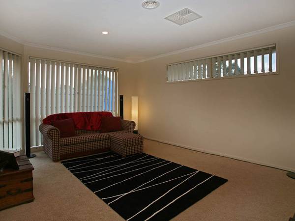 FOUR BEDROOMS & RUMPUS IN PRESTIGIOUS ST JOHNS HEIGHTS Picture