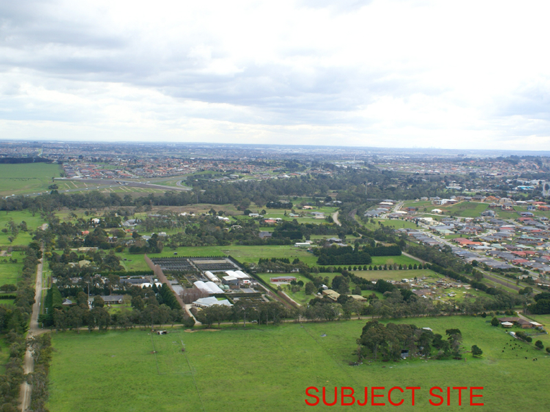 11.24ha (27.7 acres) - PROPOSED RESIDENTIAL LAND - SUPERBLY POSITIONED WITHIN ONE OF MELBOURNE'S URBAN GROWTH CORRIDORS Picture 3