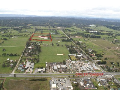 LAND BANKING OPPORTUNITY - TWO 4.047 (10 ACRE) PARCELS Picture