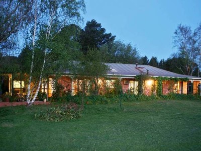 TRANQUIL 23 ACRE LIFESTYLE FARMLET WITH PICTURE BOOK VIEWS, SEALED ROADS & MAINS WATER Picture