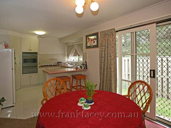 TWO BEDROOM UNIT IN CENTRAL LOCATION Picture