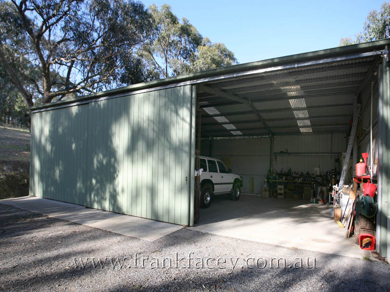 A TRANQUIL 5 ACRE RURAL RETREAT Picture 3