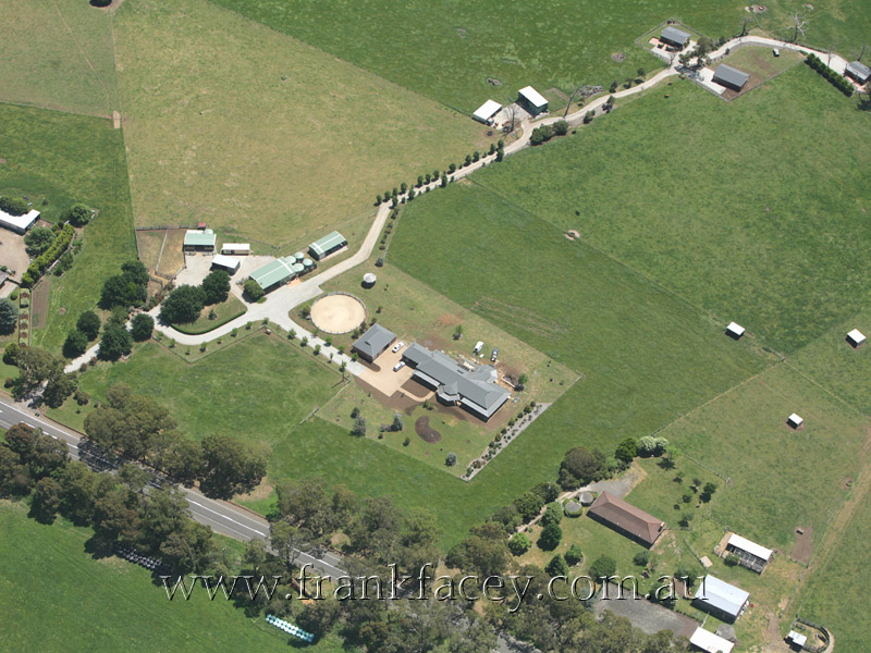 JINDY PARK & RIPPLEBROOK COTTAGES Picture 1