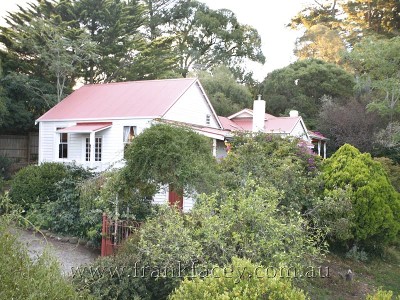 LINFORD PARK - 18.5 ACRES, COUNTRY LIFE RETREAT Picture