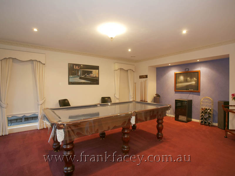 IMMACULATE EDWARDIAN
-FANTASTIC ENTERTAINER ON 864sqm Picture 3