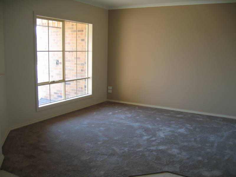 STYLE AND COMFORT Picture