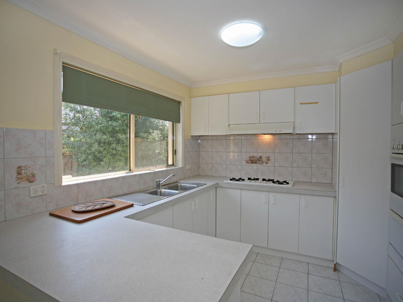 TWO BEDROOM UNIT - NEAT AND TIDY Picture 1