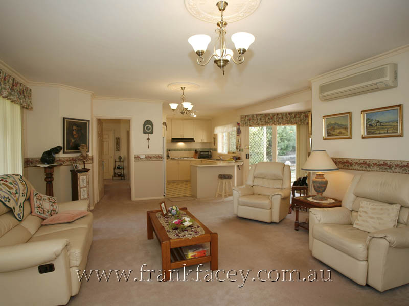 PREMIUM NORTH SIDE POSITION - WALK TO VILLAGE Picture 2