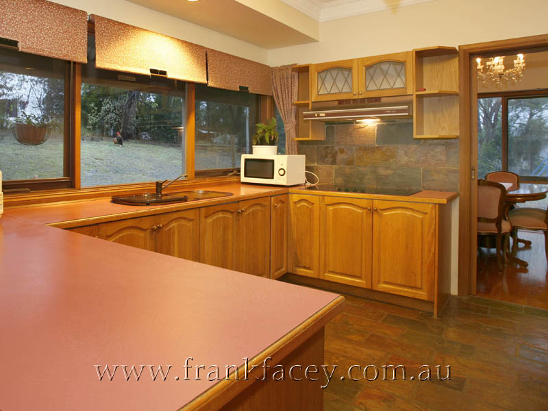 MOST DESIRABLE LIFESTYLE LOCATION -1.9 ACRES Picture 3