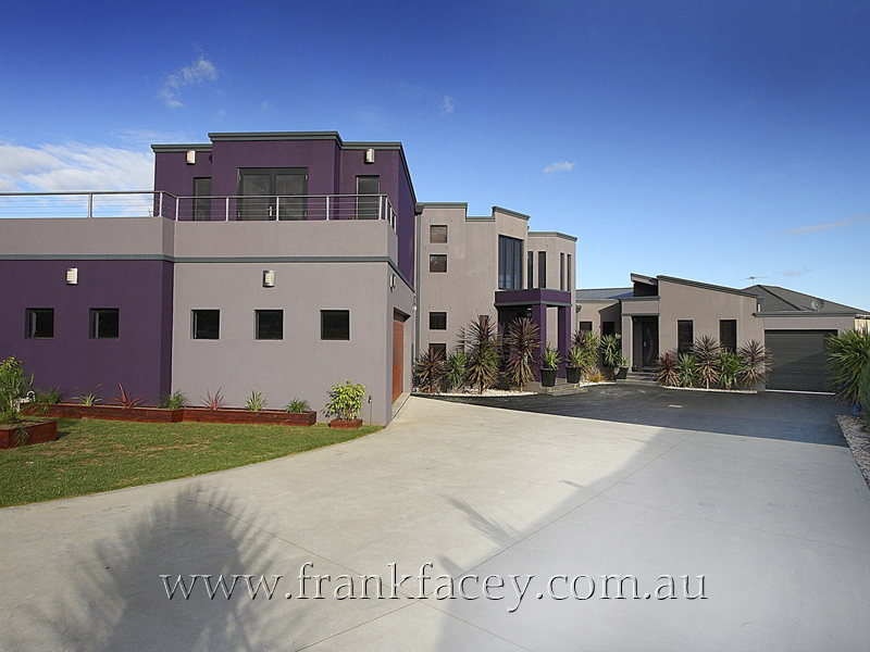 A RARE GEM Picture 1