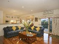 STUNNING AUSTRALIAN HOMESTEAD IN EXCLUSIVE BERWICK SPRINGS Picture