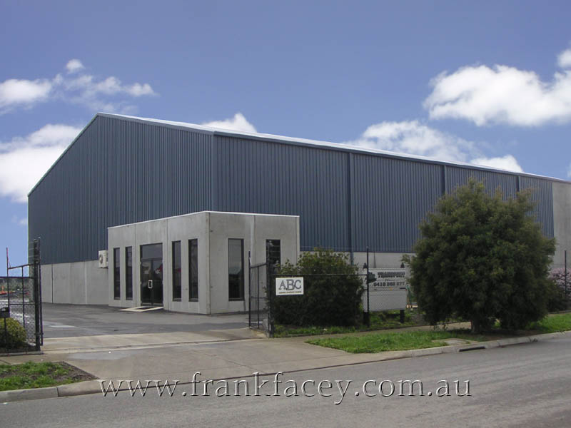 FACTORY ON 1 ACRE Picture 1