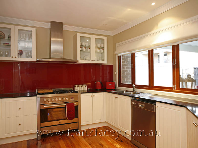 GRAND FAMILY RESIDENCE BETTER THAN BUILDING Picture 2