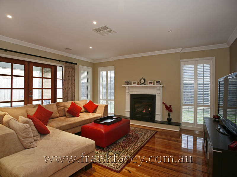 GRAND FAMILY RESIDENCE BETTER THAN BUILDING Picture 3