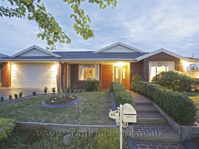 WELCOME HOME TO THIS WARM AND INVITING RESIDENCE Picture WELCOME HOME TO THIS WARM AND INVITING RESIDENCE Picture