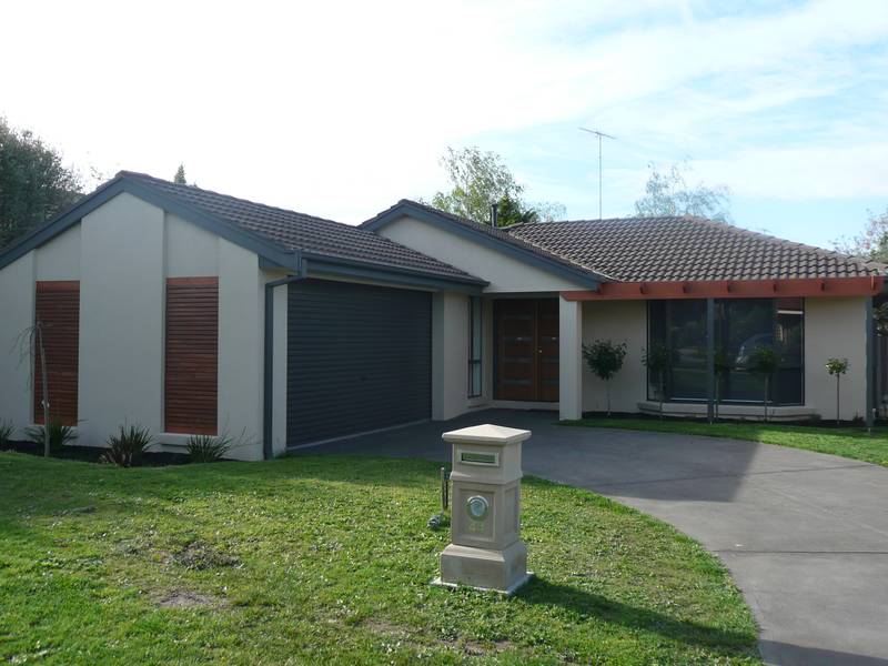 Inviting Family Home Picture 1