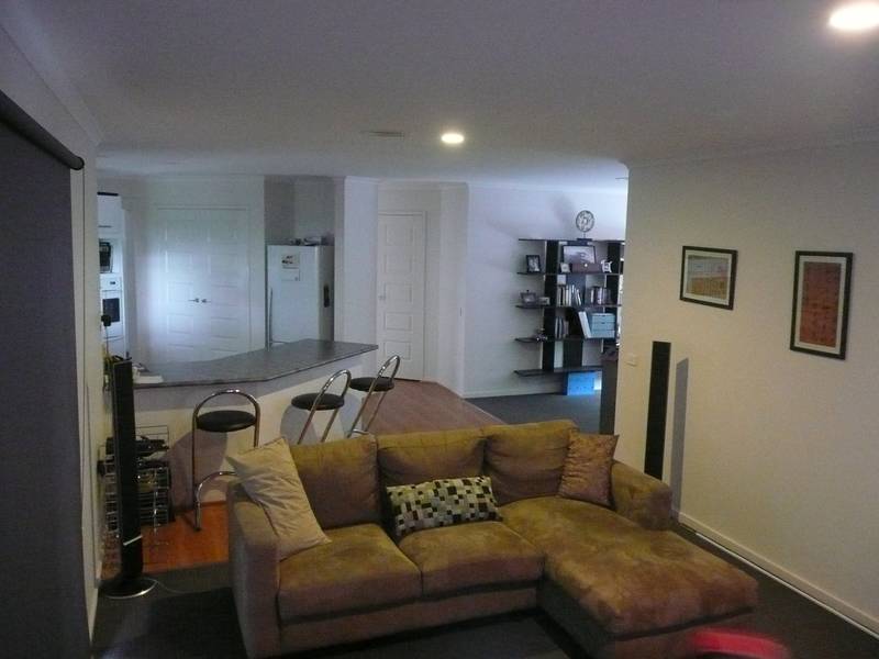 Inviting Family Home Picture 3