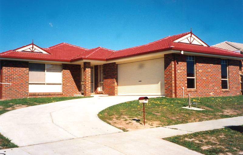 NEAT FOUR BEDDER Picture 1