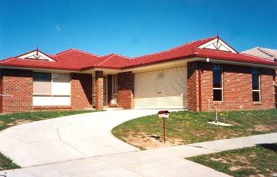 NEAT FOUR BEDDER Picture