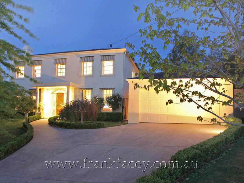 IN A CLASS OF IT'S OWN - 1/4 ACRE - SUPERIOR LOCATION Picture 1