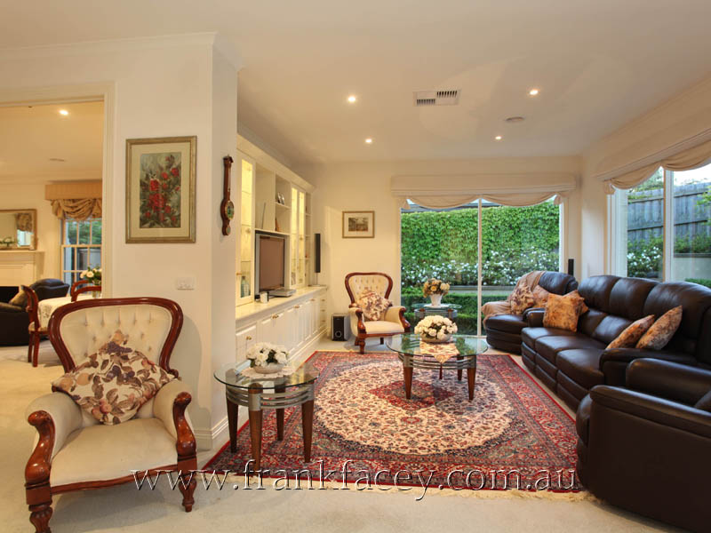 IN A CLASS OF IT'S OWN - 1/4 ACRE - SUPERIOR LOCATION Picture 3