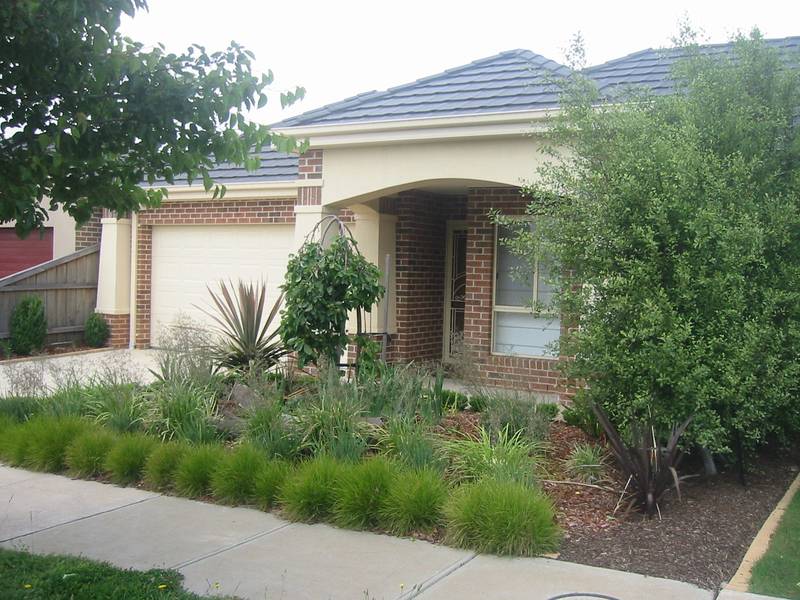 BE QUICK TO SNAP THIS ONE UP Picture 2