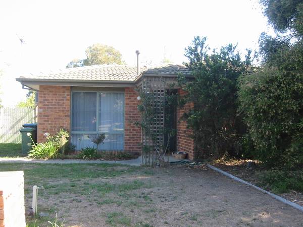 NEAT THREE BEDROOM HOME - OPEN 6/10 @ 4.30 PM - INSPECTION CANCELLED Picture 1