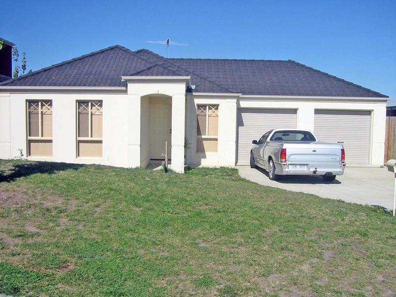 GREAT YOUNG THREE BEDROOM HOME Picture 1