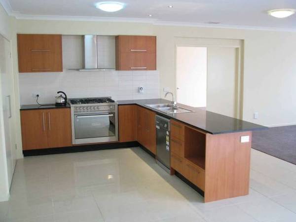BRAND NEW - 4 BEDROOMS + STUDY Picture 2