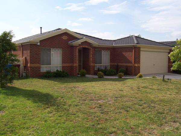 UNDER COVER PERGOLA & AIRCONDITIONING Picture 2
