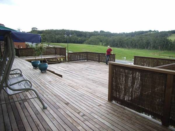 EXECUITIVE HOME / WONDEROUS VIEWS / GREAT VALUE Picture 2