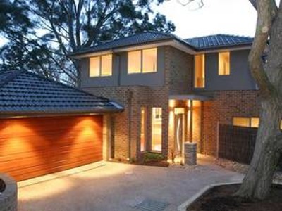 AN EXCEPTIONAL PACKAGE IN OLDE BERWICK Picture