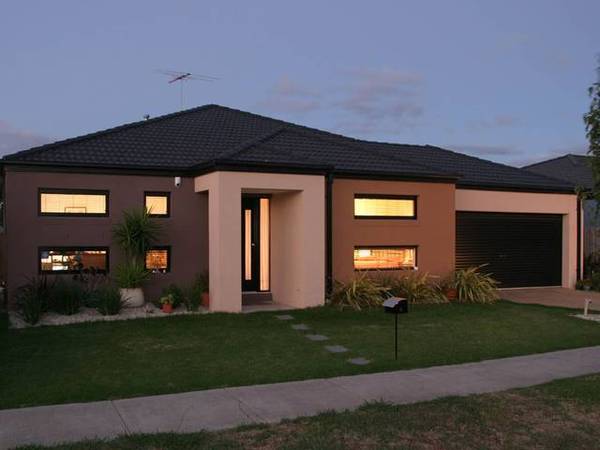 THREE BEDROOMS PLUS STUDY HOME AND ENTERTAINER Picture 1