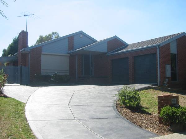 JUST LIKE NEW Picture 1