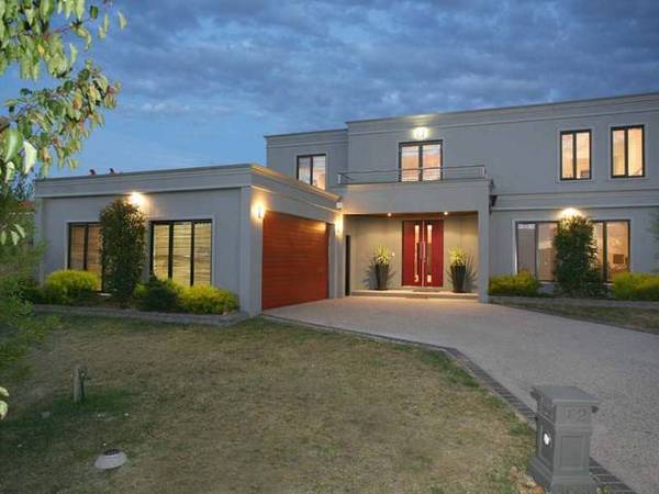 UNPARALLELED APPEAL - CONTEMPORARY MASTERPIECE Picture 1