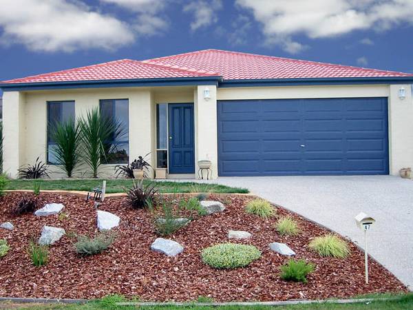 BEACONSFIELD BEAUTY Picture 1