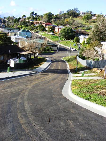 Walk to the Gorge,Swim at the Gorge,Dine at the Gorge......Gorgeous. Picture 3