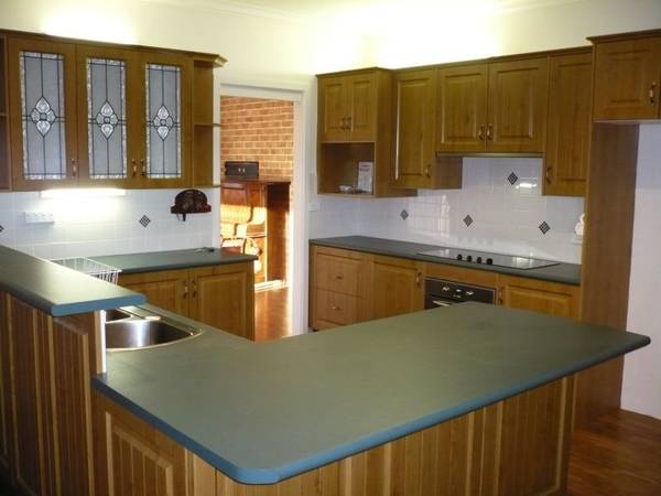 Executive Family Home Picture 3