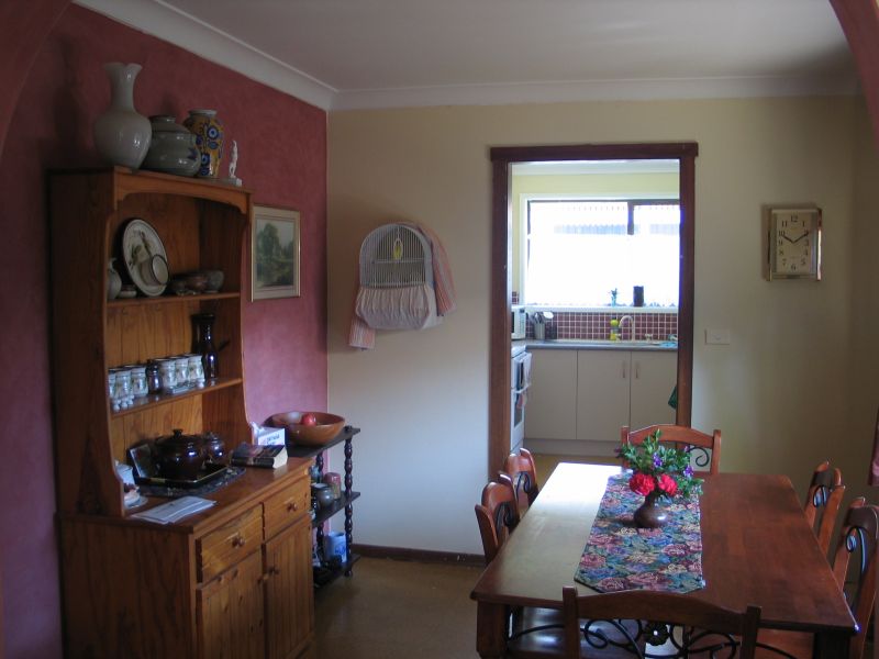 River Side Bargain Picture 3