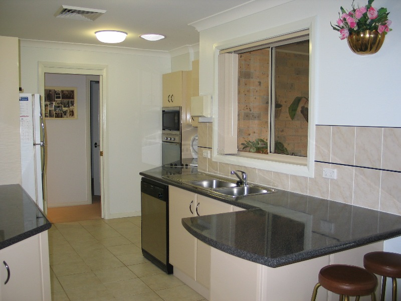 Outstanding 4 Bedroom Home Picture 2