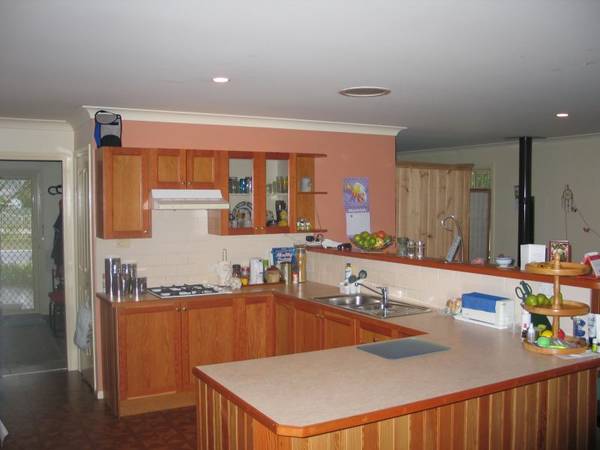 "Modern Living" Picture 3