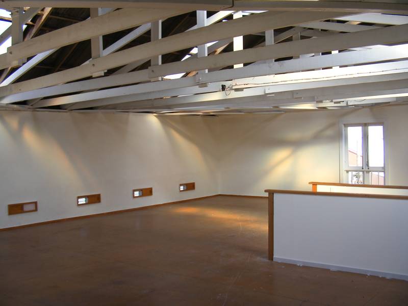 HISTORIC FUNKY SPACE Picture 2